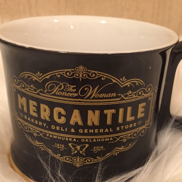 The Pioneer Woman Mercantile Mug   EUC - Picture 2 of 6